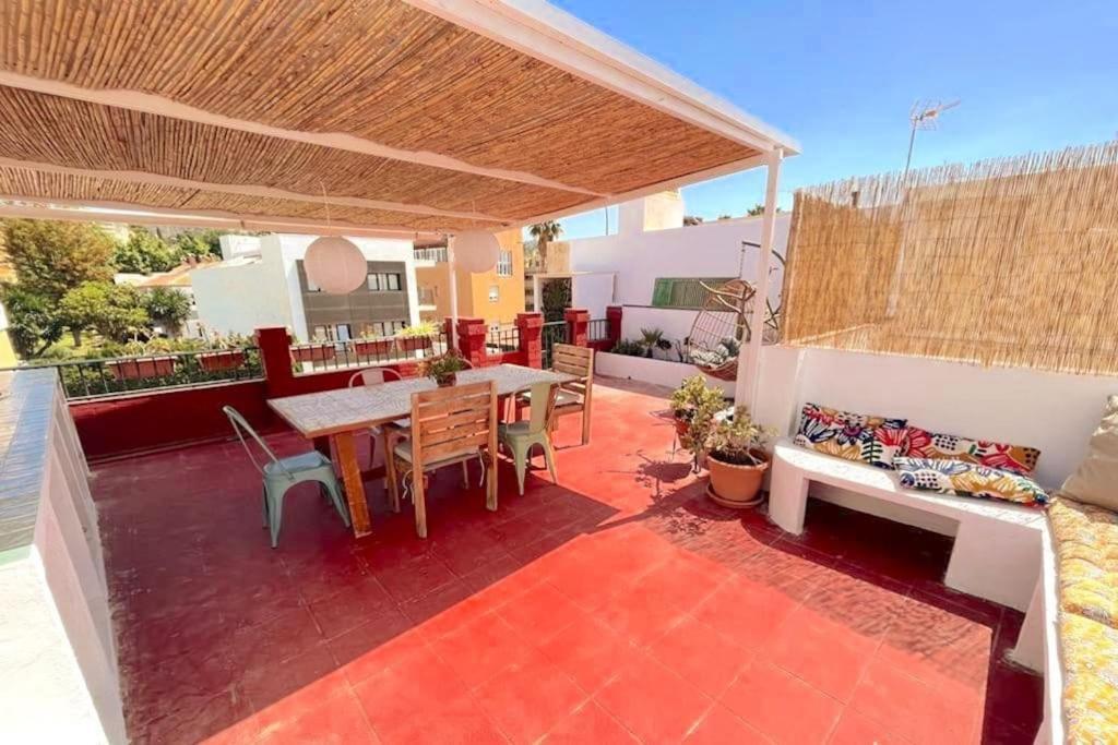 Vakantiehuis Andalusian House - At 85 Meters - Terrace *