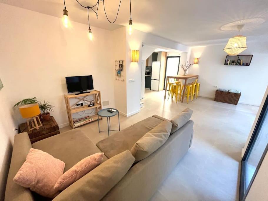 Andalusian House - At 85 Meters - Terrace Vakantiehuis